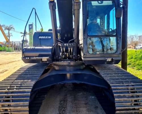Excavadora Dooxin DX230-PC9 Motor Cummins 180hp — Nueva 0km