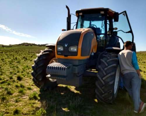 Tractor Valtra BT210 225 HP Usado año 2018