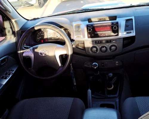Toyota Hilux 3.0 C/D 4X4 TDI SR 171cv 2014diesel U$20.499