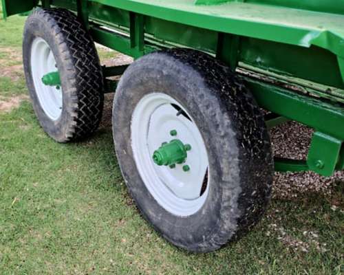 Jaula Vaquera de 4 X 1.90. Lanza Regulable.