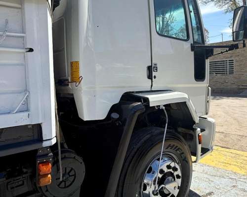 Ford Cargo 1722 Usado con Carroceria y Acoplado Nqnmaq