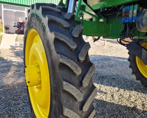 Pulverizadora John Deere 4730 año 2011