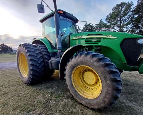 Tractor John Deere 7815, año 2010