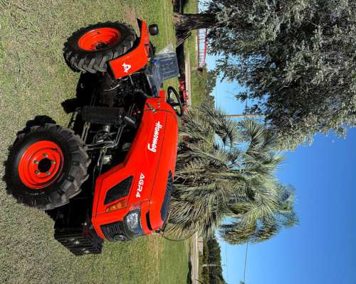 Tractor Hanomag 25 HP Doble Tracción