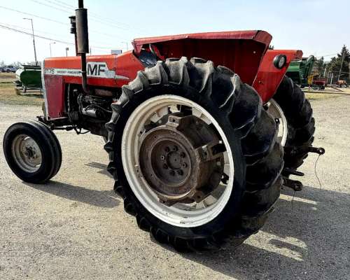 Tractor Massey Ferguson 1175 con Tres Puntos