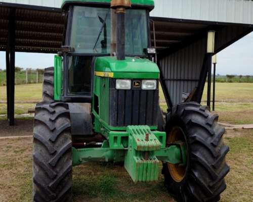 Tractor John Deere 7500 18,4 X 34 CC