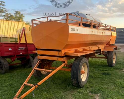Cisterna Mauro 5000 LT con Bomba, Tanque de Agua y Baulera