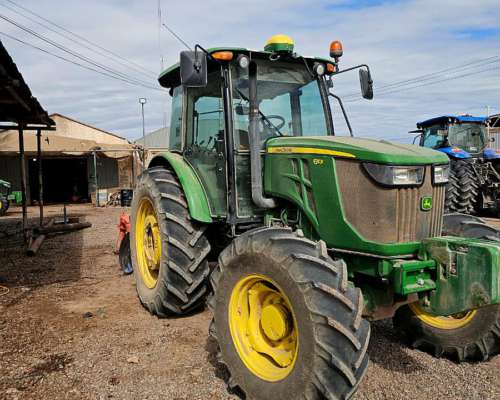 John Deere 6100e año 2022. LEV 3p. 3600 HS. ROD Paton