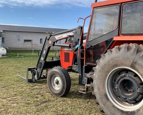 Tractor 292 115hp año 2005 Única Mano con Pala 2023
