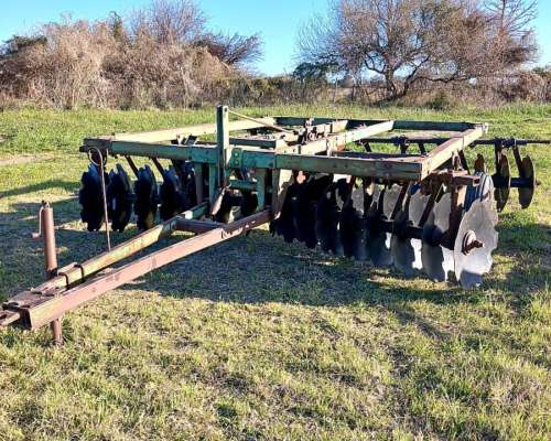 Desencontrada John Deere de 32 Platos