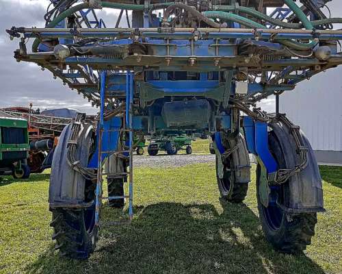 Pulverizadora Autopropulsada Montana Parruda Stronger 3030