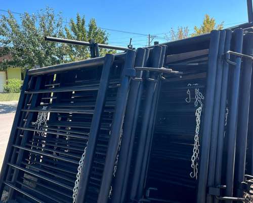Tranqueras en Caño y Hierro, para Linea y Corrales