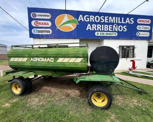 Acoplado Agromaq de 3000 Lts