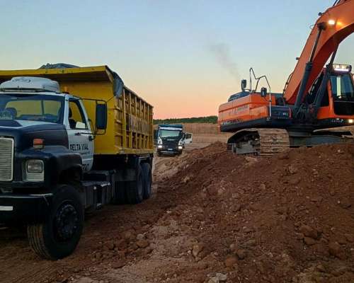 Movimiento de Suelo, Plateas, Tosca