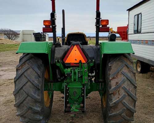 Tractor JD5075 - año 2014