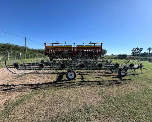 Rastrillo Agroindustria en V de 14 Estrellas Reparado