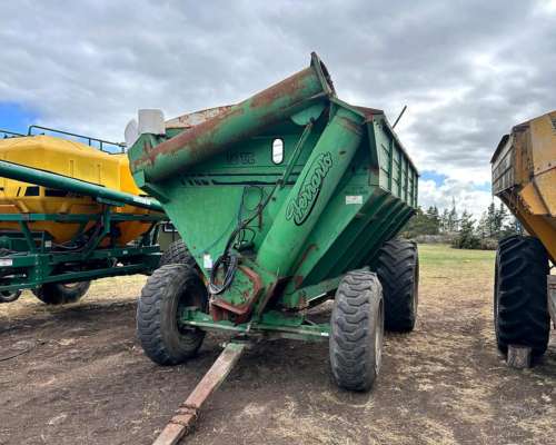 Tolva Autodescargable Ferrario 16 TN. con Balanza