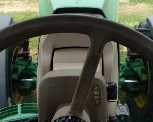 John Deere 8310 R. año 2013. Americano. 7400 HS. Piloto
