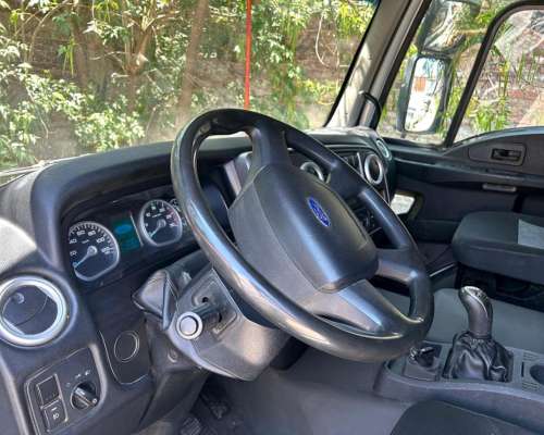 Ford Cargo 2042 año 2016 Tipo 6X2 MOT Reparado Hace 80000km