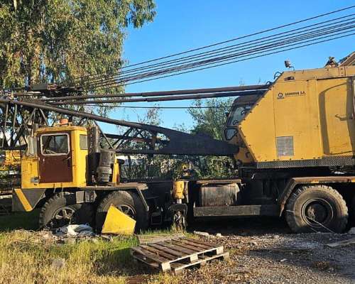 Grúa PYH 570 C 1983 - de 60 TN