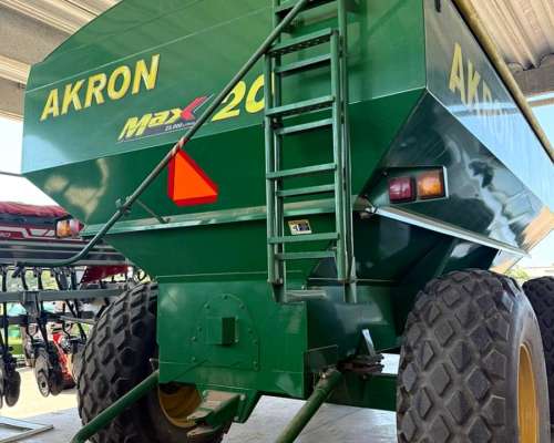 Excelente Akron 20 TN con Balanza