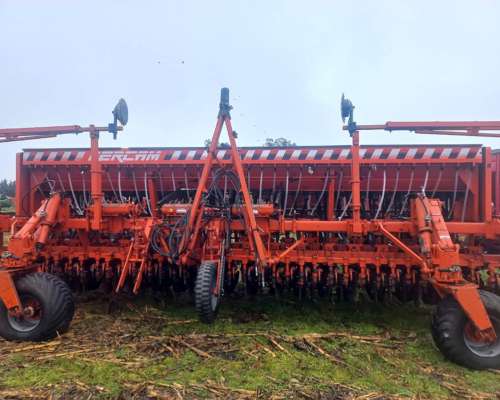 Fercam F440 de 37 Líneas a 19 CM. con Alfalfero y Monitor