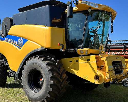 New Holland CR6080 2017 Cabezal 35 Piez