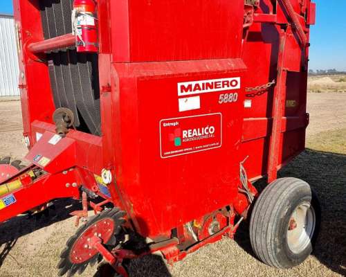 Rotoenfardadora Mainero 5880, Monitor MRE1000