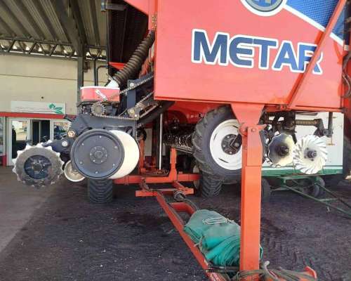 Sembradora Metar Elite Auto Tráiler 16 Líneas a 52 cm