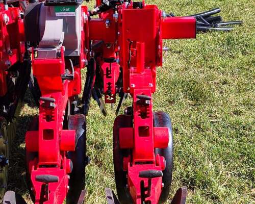 Sembradora Tanzi . .