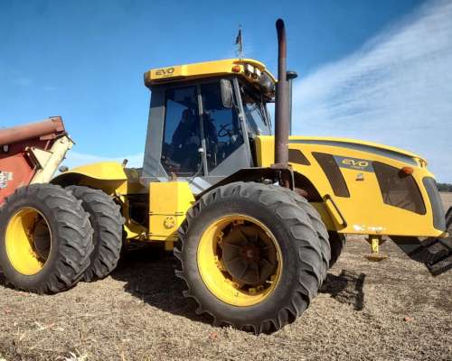 Tractor Pauny 540 C año 2012.