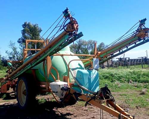 Pulverizadora Praba de Arrastre 25 Metros 3600 Lts