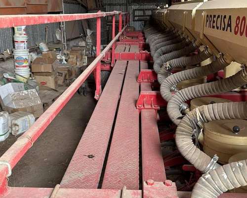 Sembradora Giorgi Precisa 8000 de 24 Lineas a 52 cm