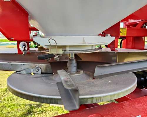 Fertilizadora JAN Modelo Lancer 5.000