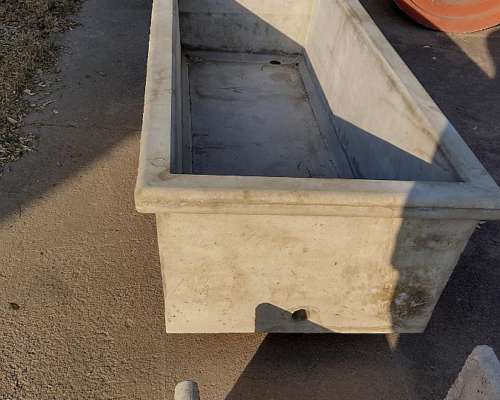 Pileta Bebedero Rectangular 750 Litros.