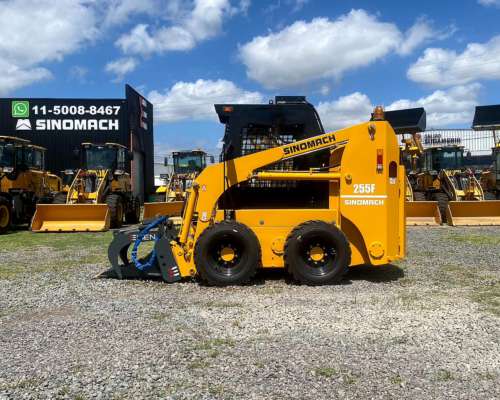 Minicargadora con Balde Desgarrador Sinomach 255f