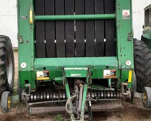 Enrolladora Jhon Deere 568