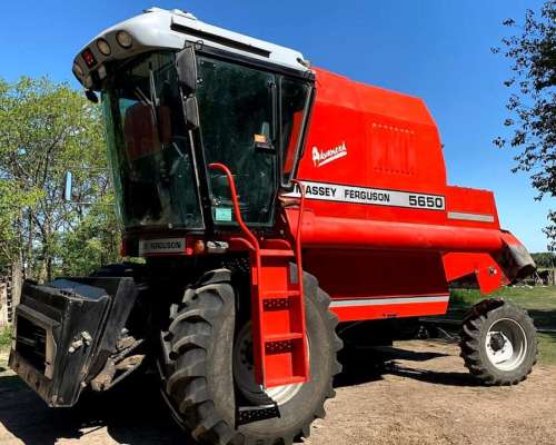 Cosechadora Massey Ferguson 5650 Usada año 2003