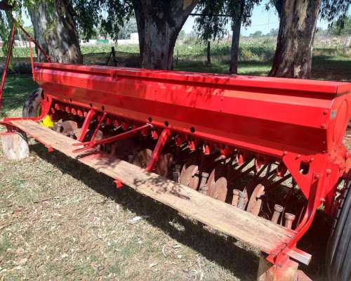 Sembradora de Alfalfa y Avena