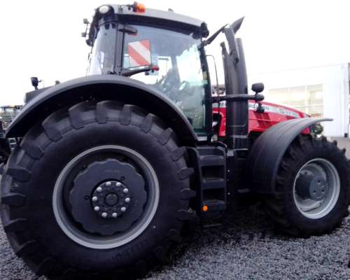 Tractor Massey Ferguson 8735
