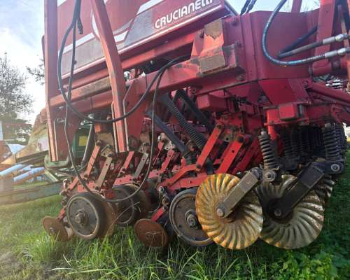 Sembradora Crucianelli Pionera Grano Fino de 35 a 20 cm