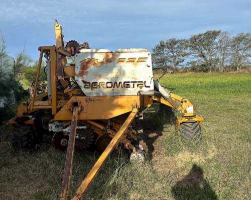 Sembradora Agrometal MX de 23 Lineas a 21cm
