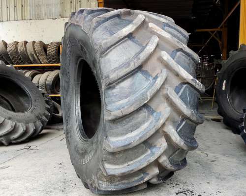 Neumáticos 900.60r32 de Ocasión con Relleno Goodyear