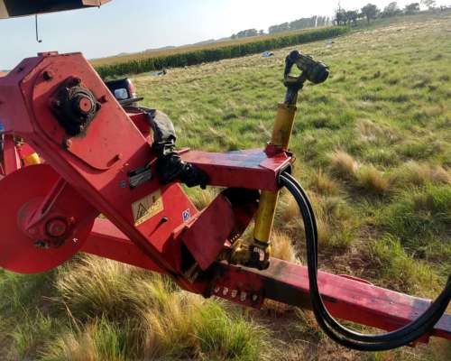 Extractora Hidraulica de Granos Akron EXG 300