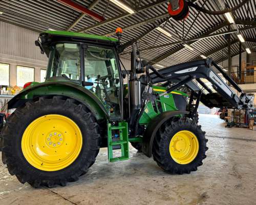 Tractor John Deere 6115 RC