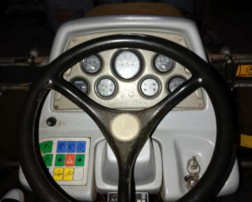 Tractor Pauny 250pa, 150 HP, año 2005, 6.800 Hs Motor