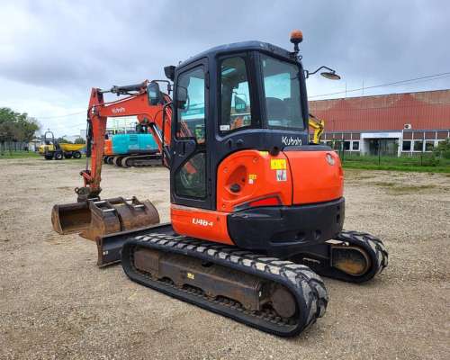 Mini Excavadora Kubota U48-4