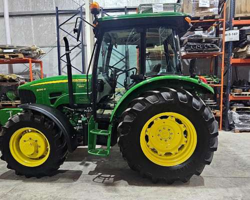 Tractor John Deere 5090e. 0 KM.