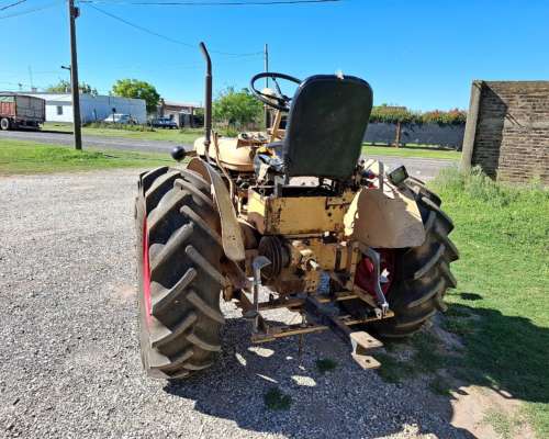 Vendo Tractor Zetor 25a año 1954.