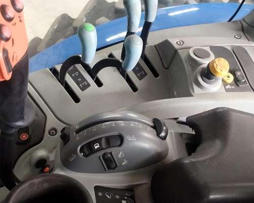 Tractor New Holland T7 260 año 2018.
